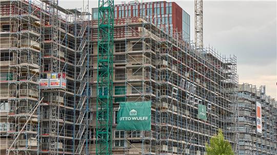 Kostenreduziertes Bauen ist nach Ansicht der norddeutschen Länder ein wichtiges Instrument, um der Krise auf dem Wohnungsmarkt zu begegnen. (Archivbild)