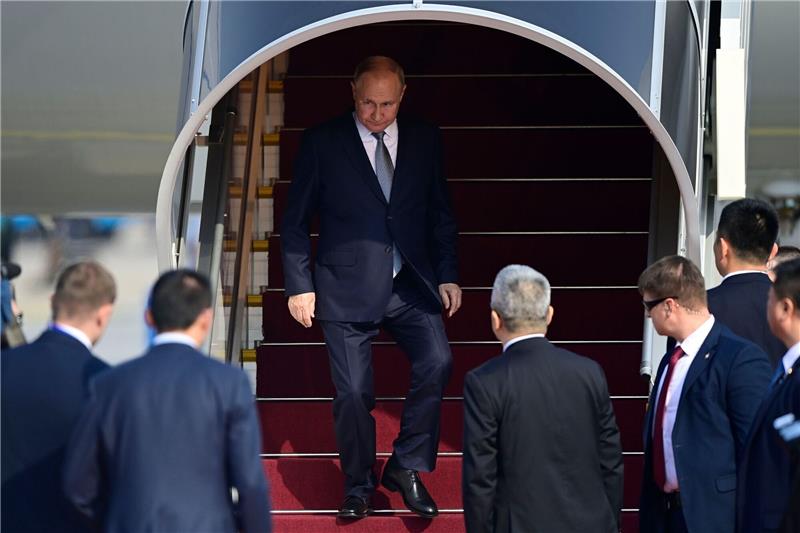 Seidenstraßen-Gipfel in China - Xi lobt Ungarns Orban Kremlchef Wladimir Putin wird in Peking Chinas Staats- und Parteichef Xi Jinping treffen.