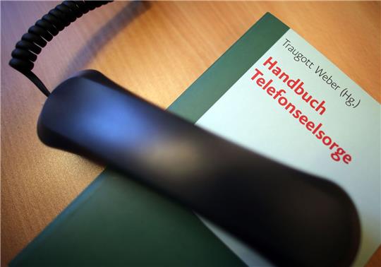 Kriege, Einsamkeit und depressive Stimmungen sind häufig Auslöser der Anrufe bei der Telefonseelsorge.