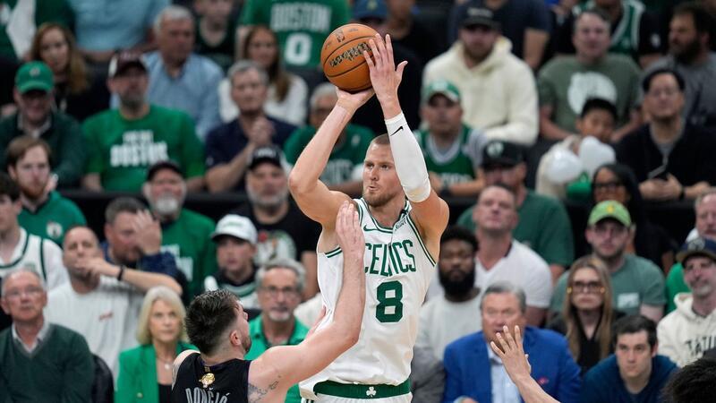 Kristaps Porzingis beendete den Abend mit 20 Punkten.