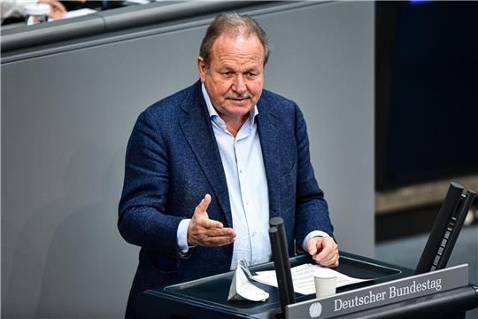 Kritik am geplanten Kapitalstock für die Rente kommt auch von dem Grünen-Politiker Frank Bsirske.