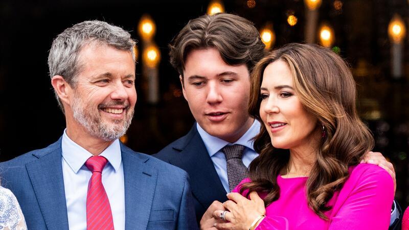 Kronprinz Christian - hier mit seinen Eltern König Frederik und Königin Mary - plant einen langen Aufenthalt in Ostafrika.