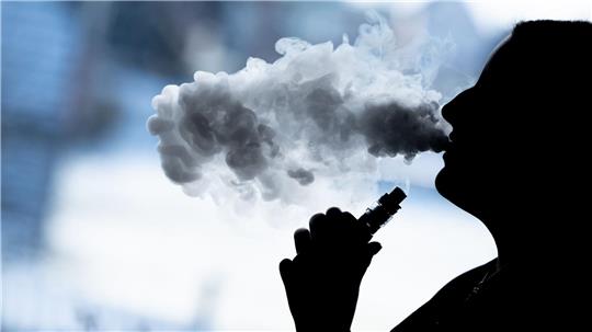 Kühlend und erfrischend sollen sogenannte „Cooling Agents“ in E-Zigaretten wirken. (Archivbild)