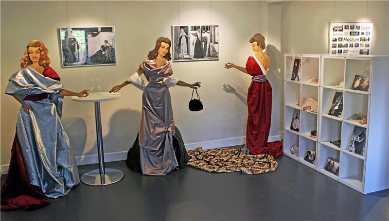 Künstlerin Elisabeth Paetz-Kalich hat die drei Originale selbst arrangiert und im Schaufensteratelierstil dekoriert.  Foto: Stadt Seesen