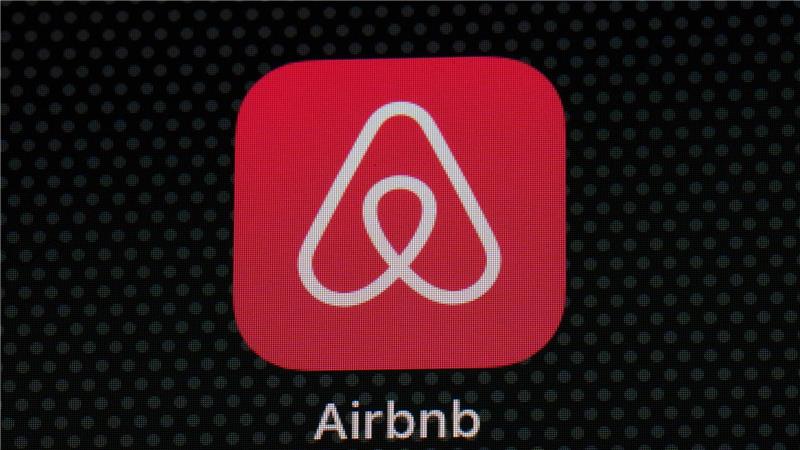Künstliche Intelligenz soll die Airbnb-App stärker auf einzelne Nutzer zuschneiden. (Archivbild) 
