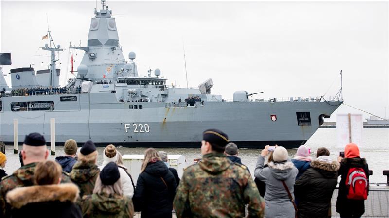 Kurz vor Weihnachten ist die Fregatte „Hamburg“ von einem Nato-Einsatz nach Wilhelmshaven zurückgekehrt. 