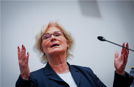 Kurz vor dem Aus? Verteidigungsministerin Christine Lambrecht ist schon länger umstritten.