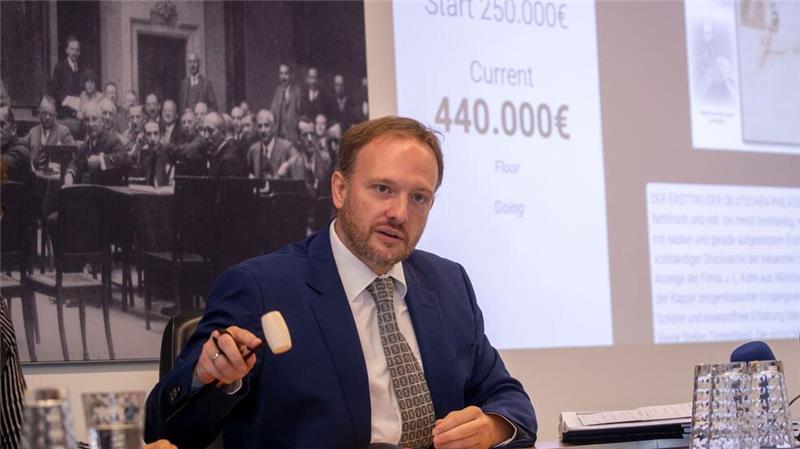 Kurz vor dem Zuschlag: Der Startpreis von 250.000 Euro wurde deutlich übertroffen. 