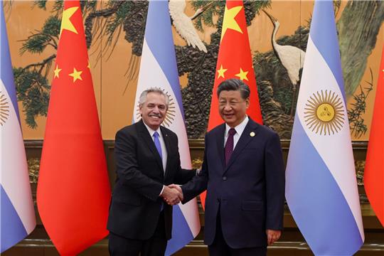 Kurz vor der Präsidentenwahl in Argentinien verschaffte China der angeschlagenen Wirtschaft des südamerikanischen Landes weiteren finanziellen Spielraum.
