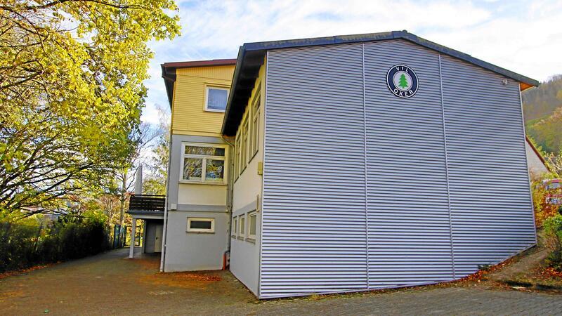 Kurz vor seinem 150-jährigen Bestehen geht der VfL Oker in seiner Sportklause auf die Suche nach einem neuen Vorsitzenden und wird sich auch mit den Finanzen beschäftigen. Foto: Epping