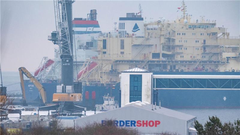 Strenger Winter, Gasspeicher leeren sich - Grund zur Sorge? LNG-Terminals spielen eine wichtige Rolle.