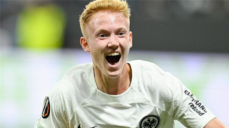 Dank Joker Larsson: Eintracht bezwingt Riga Lässt die Eintracht-Fans jubeln: Hugo Larsson
