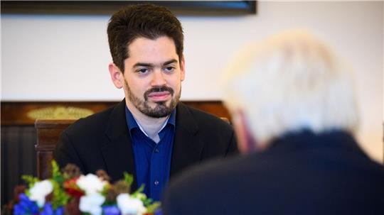 Lahav Shani wurde in Belgien ausgeladen - nun gibt es Gesten der Solidarität, auch durch den Bundespräsidenten. 