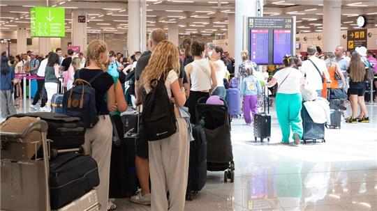 Lange Warteschlangen will man künftig auf dem Flughafen von Palma auf Mallorca verhindern. (Foto Archiv)