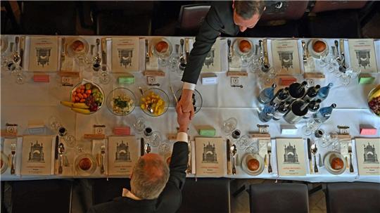 Lange Zeit ein Brudermahl: Erst seit 2015 werden Frauen zur Schaffermahlzeit eingeladen. 