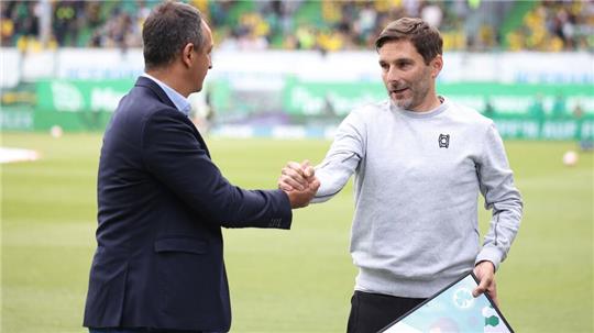 Lange ein Erfolgsduo in Fürth: Sportchef Rachid Azzouzi (l) und Trainer Stefan Leitl.