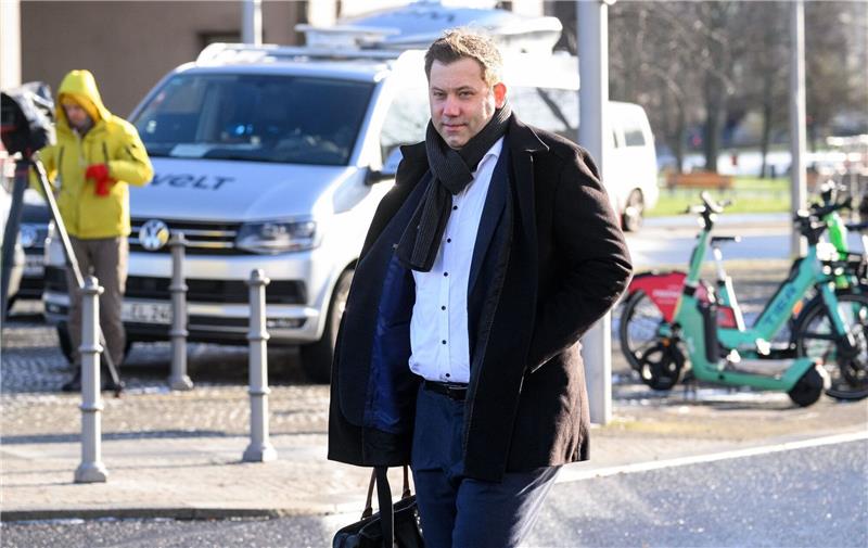 Klingbeil wirft Union „Geisterfahrt” in Atomfrage vor Lars Klingbeil, Vorsitzender der SPD.