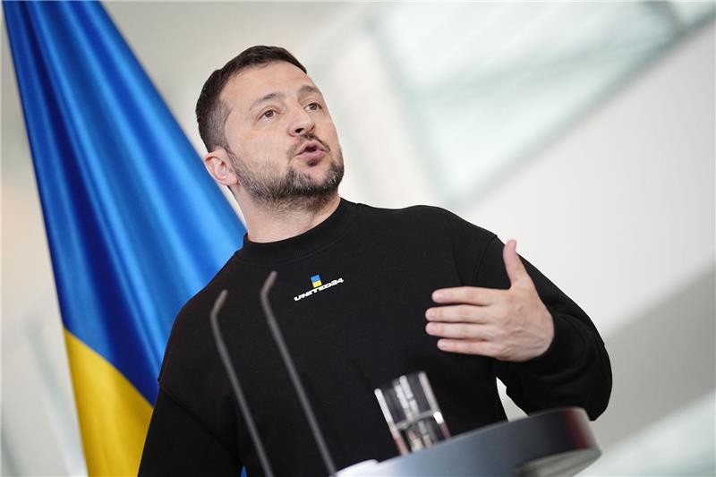 Selenskyj überraschend beim Gipfel der Arabischen Liga Laut Berichten soll Wolodymyr Selenskyj persönlich beim G7-Gipfel erscheinen.