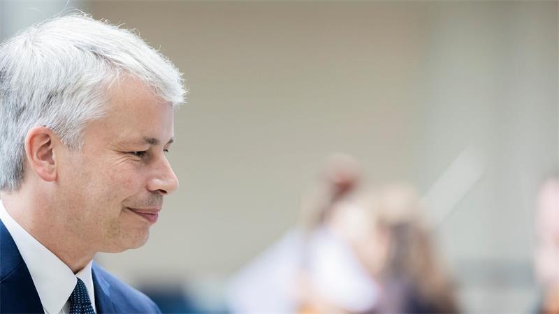 Laut Bundesverkehrsminister Bilger haben Bahnkunden und Steuerzahler einen Anspruch darauf, dass wirklich der Erfolg gemessen wird. (Archivbild)
