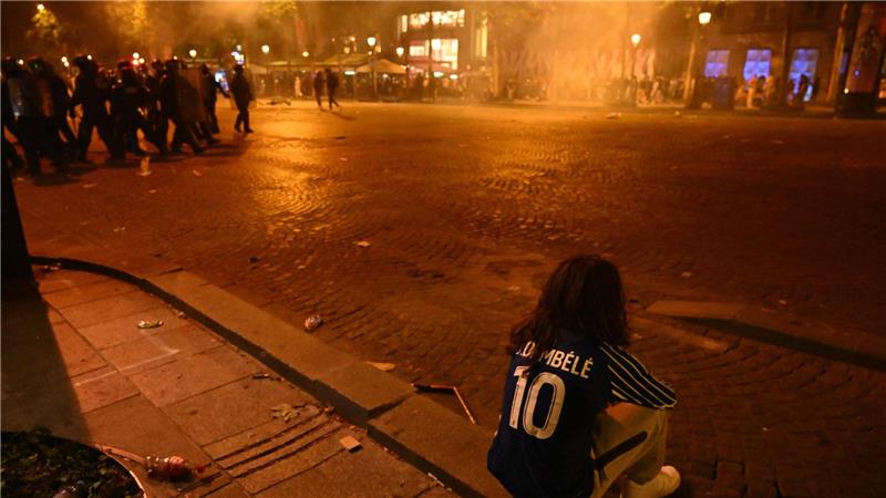 Randale nach PSG-Sieg: Tote, Verletzte und Festnahmen Laut Innenministerium starben zwei Menschen in Frankreich am Rande von Feiern.