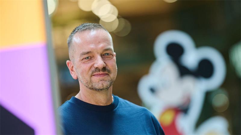 Jubel! Freu! „Micky-Maus“-Heft feiert 75 Jahre Laut Verlag gilt das Magazin mit 1,3 Milliarden verkauften Exemplaren zu den weltweit erfolgreichsten Kinder- und Comic-Magazinen.