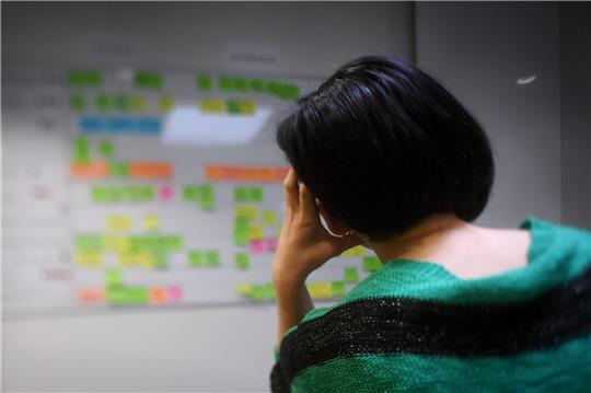 Laut einer Studie hat jeder dritte Angestellte schon einmal Benachteiligung am Arbeitsplatz erlebt.