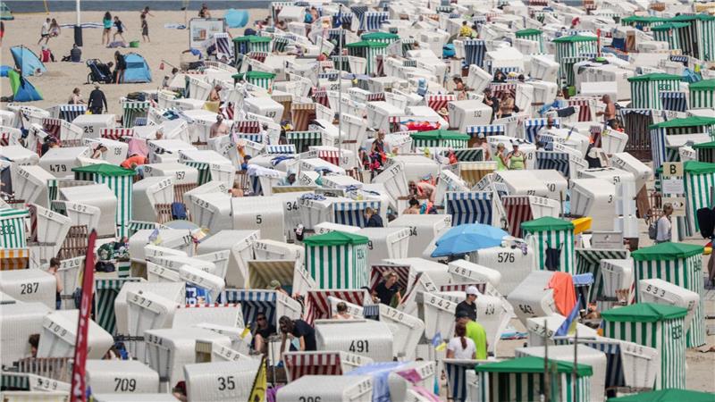 Laut einer neuen Studie zur Tourismusakzeptanz steht die Küstenbevölkerung dem Tourismus insgesamt positiv gegenüber - lokal ist das mitunter aber anders. (Archivbild) 