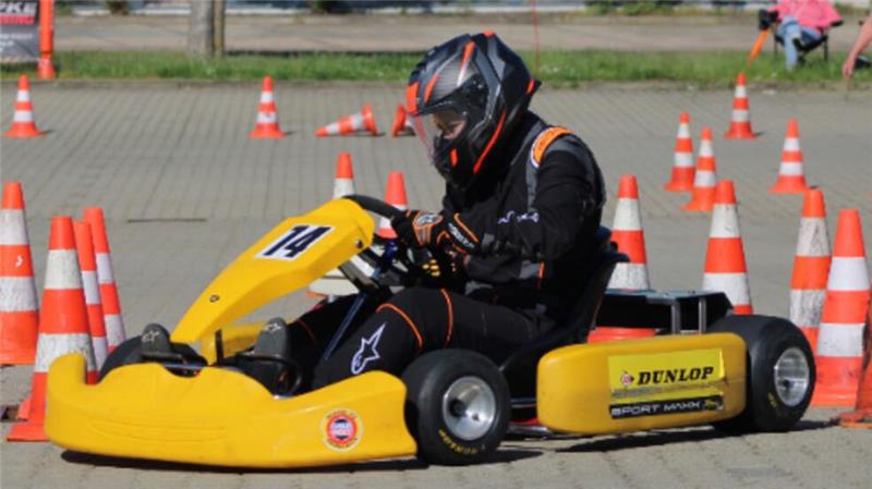 Lea Glockentöger blickt auf eine erfolgreiche Kart-Slalom-Saison zurück.