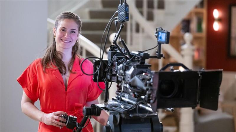 Lea Marlen Woitack ist die neue Hauptdarstellerin der ARD-Serie „Rote Rosen“. 