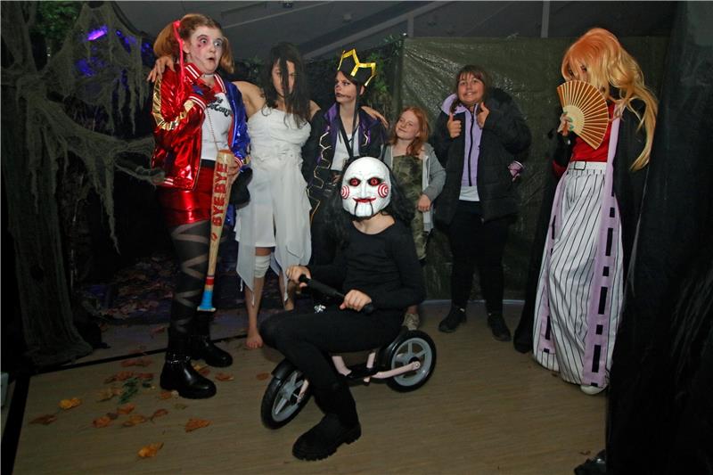 Der blanke Horror hat einen Namen: Schelloween Lebendige Darsteller sorgen für Schrecken. Foto: Epping