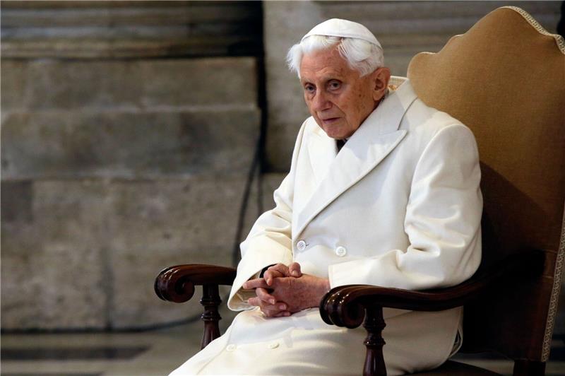 Lebt seit seinem Rücktritt 2013 relativ abgeschieden in einem Kloster im Vatikan: Papst Benedikt XVI.