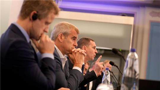 Legen sich mit der FIFA an: Spielervertreter haben eine Beschwerde bei der EU auf den Weg gebracht.