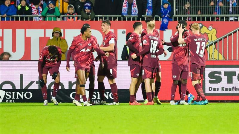 Leipzig stoppt Talfahrt auch in der Liga Leipziger Jubel: Die Talfahrt in der Liga ist erst einmal gestoppt.