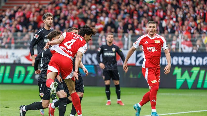 „Verrückt“: Union sichert Klassenverbleib mit Tor-Spektakel Leite köpfte zum 2:0 ein.
