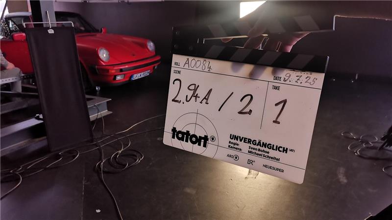 Leitmayrs roter Porsche kehrt zum Abschied zurück. 