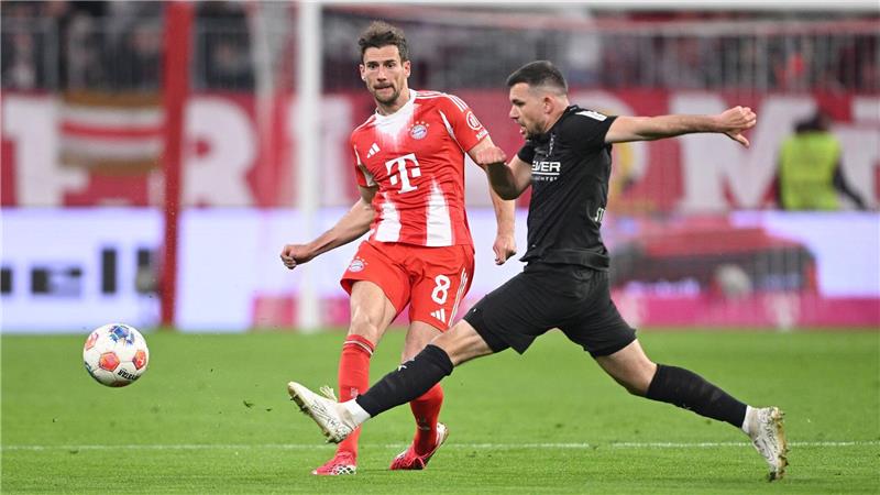 Leon Goretzka überzeugt beim Sieg gegen Gladbach.