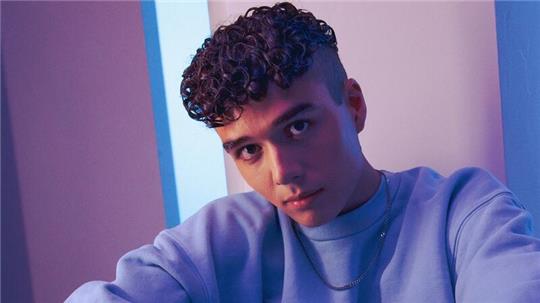 Levent Geiger ist eröffnet das Yellow-Jockey-Konzert mit Nico Santos am 2. August.
