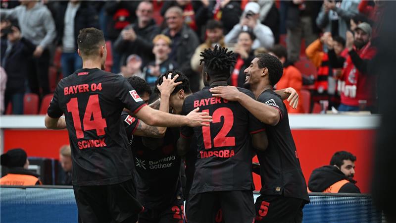Leverkusen jubelt über das 5:3 gegen Wolfsburg. 