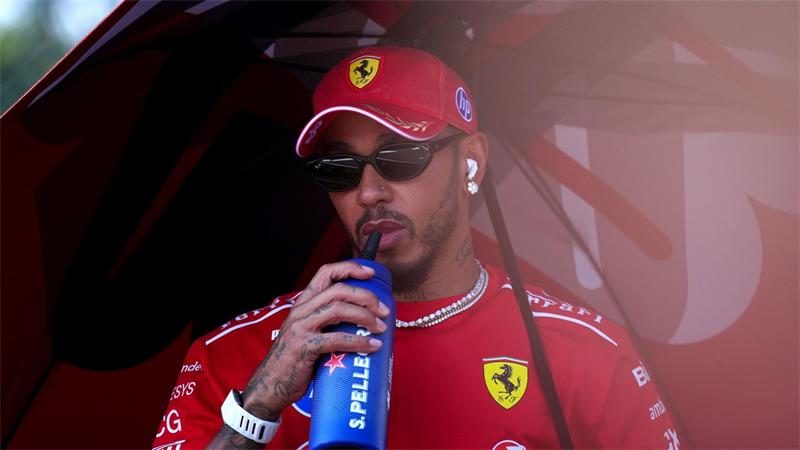 Lewis Hamilton ärgerte sich erneut über die Ferrari-Strategie.