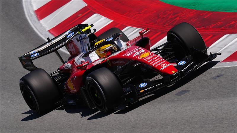 „Gibt nichts Besseres“: Erster Ferrari-Triumph für Hamilton Lewis Hamilton holte sich seinen 106. Grand-Prix-Sieg.