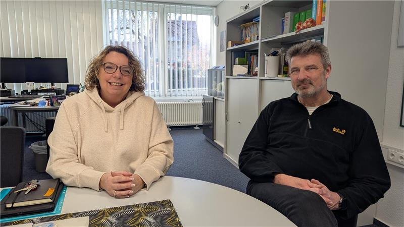 Wie beeinflusst KI den Unterricht an Bad Harzburger Schulen? Liane Wilkening (l.) und Peter Rausche in der Bad Harzburger Oberschule