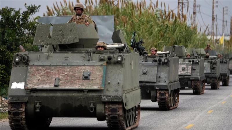 Libanesische Soldaten fahren in einem Konvoi im Südlibanon. (Archivbild)