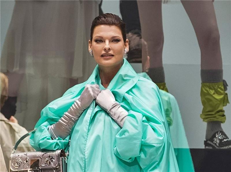 Linda Evangelista hatte Brustkrebs Linda Evangelista, ehemaliges Top-Model, spricht über ihre Krebserkrankung.