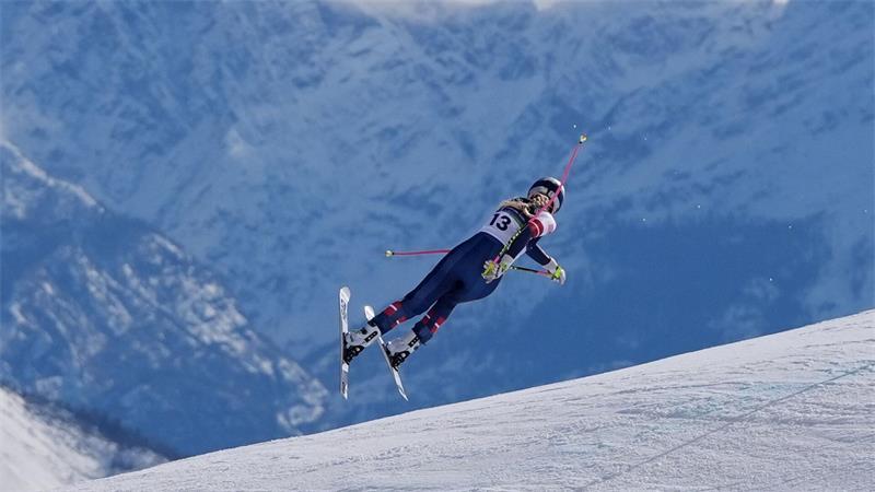 Vonn und Hirscher: Ski-Stars und ihre Comeback-Spekulationen Lindsey Vonn bei der Olympia-Abfahrt in Cortina, nur einen Augenblick vor dem fatalen Sturz. (Archivbild)