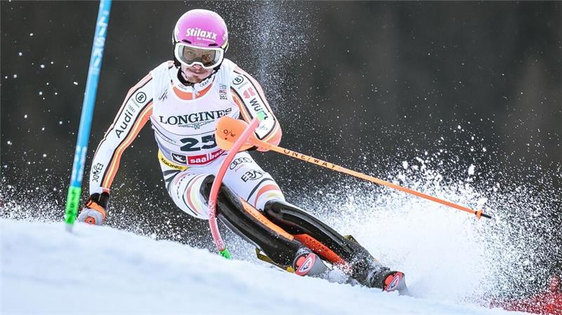 Linus Straßer holte im Slalom auf - für eine deutsche Medaille reichte es aber nicht mehr.