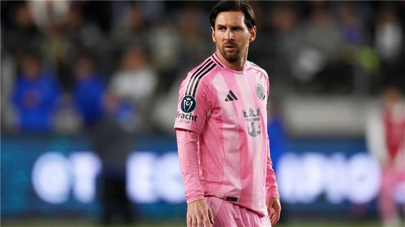 63 Spiele und 1 Milliarde Euro: Das Wichtigste zur Club-WM Lionel Messi bestreitet mit Inter Miami das Auftaktspiel.