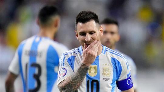 Lionel Messi ist angeschlagen, soll aber im Halbfinale der Copa América gegen Kanada spielen. 