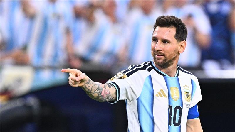 Messi-Show der Superlative: „Gibt keine Worte mehr“ Lionel Messi trifft bei seiner sechsten WM gleich zum Auftakt.