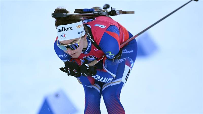 Preuß bei Biathlon-Heimspiel als Zweite zurück auf Podest Lou Jeanmonnot feiert ihren vierten Saisonsieg.