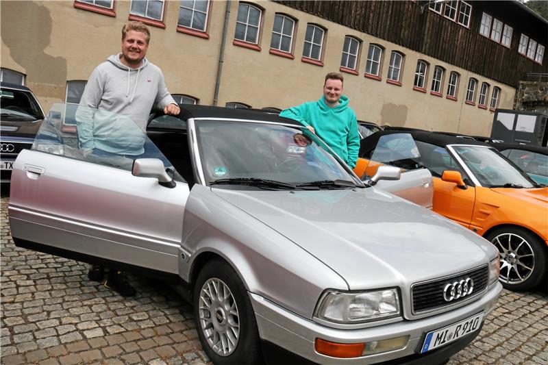 Das Leben ist zu kurz, um geschlossen zu fahren Louis (links) und Kevin Rossé aus Minden sind mit dabei. Fotos: Hartmann